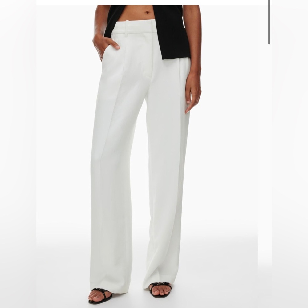 Aritizia white effortless trousers.Brand new, never worn